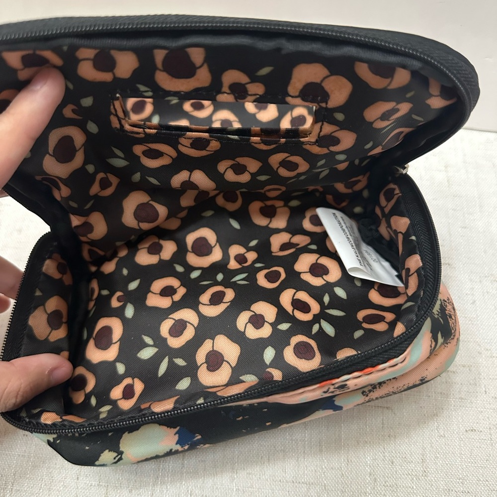 Multicolor Cosmetic Bag - Picture 10 of 11